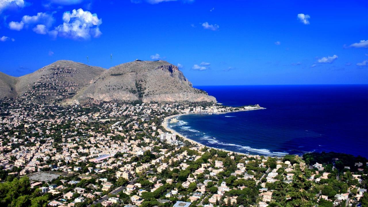 Volturno 106 Bed and Breakfast Palermo Exteriör bild
