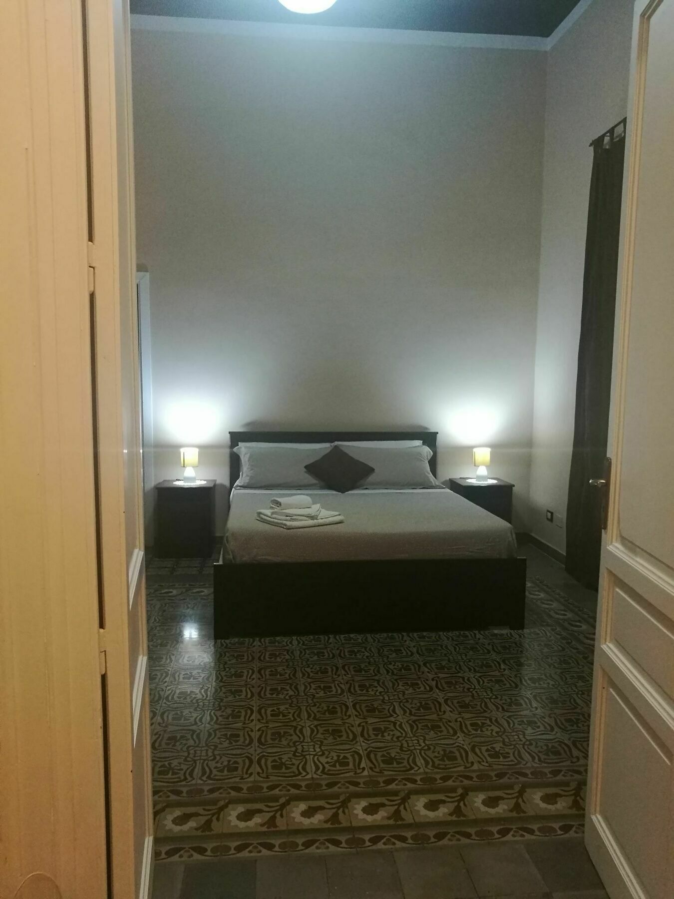 Volturno 106 Bed and Breakfast Palermo Exteriör bild