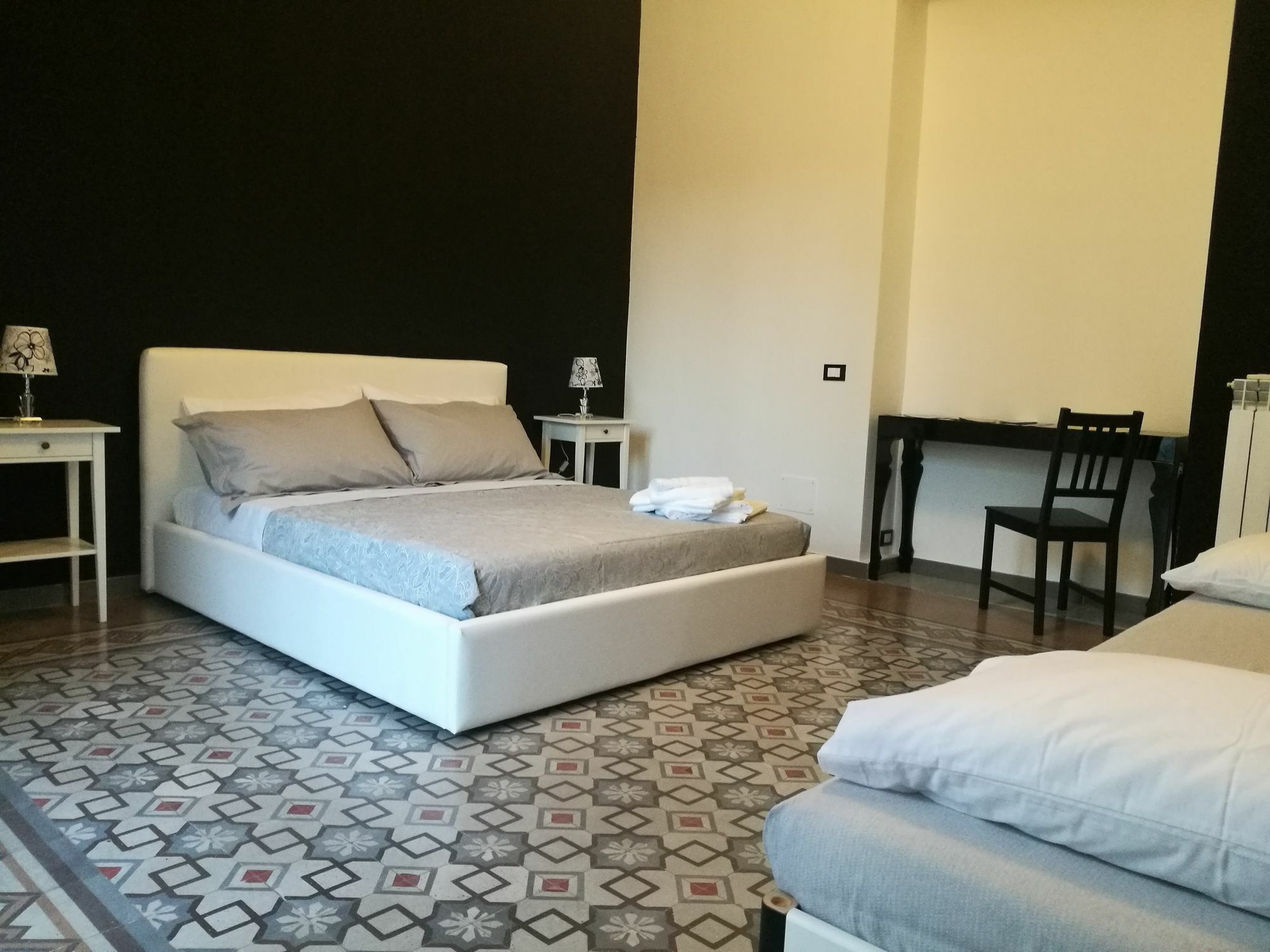 Volturno 106 Bed and Breakfast Palermo Exteriör bild